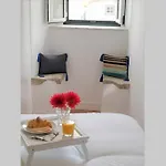 Inloveapartments - Window To Heaven 아파트